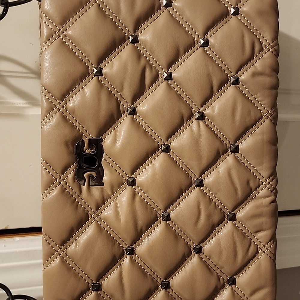 NWT Gilda paris quilted crossbody flap and lock closure tan size L13 H 7 1/2 W 4 - Picture 3 of 12